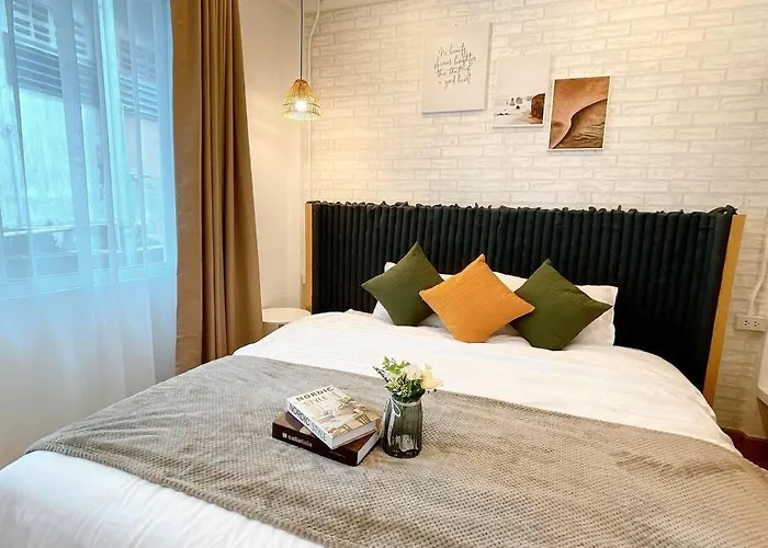 Entire Floor,decorated Cozy Home, Near Grand Palace
