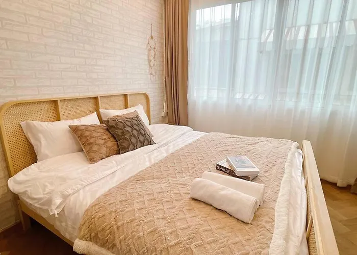 Entire Floor,decorated Cozy Home, Near Grand Palace * 曼谷