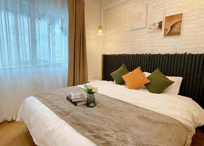 Entire Floor,decorated Cozy Home, Near Grand Palace