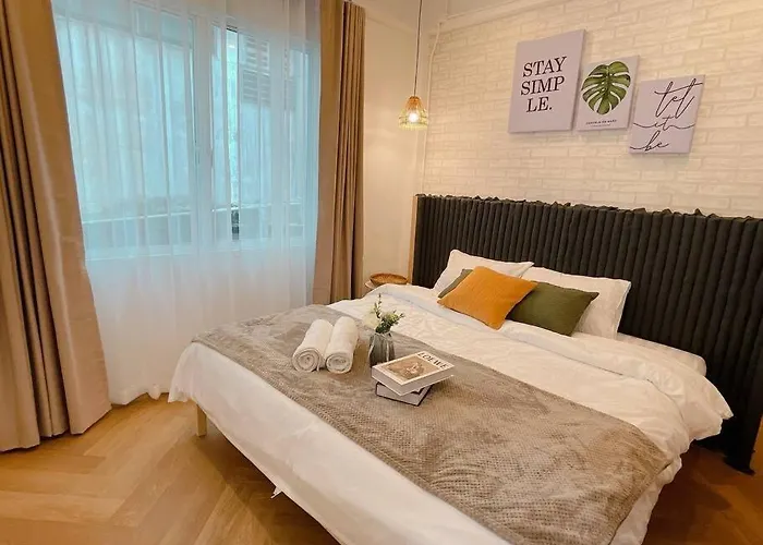 Entire Floor,decorated Cozy Home, Near Grand Palace 公寓